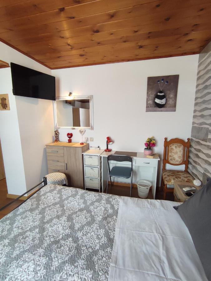 Snow White Castle Apartment Kiotari Bagian luar foto
