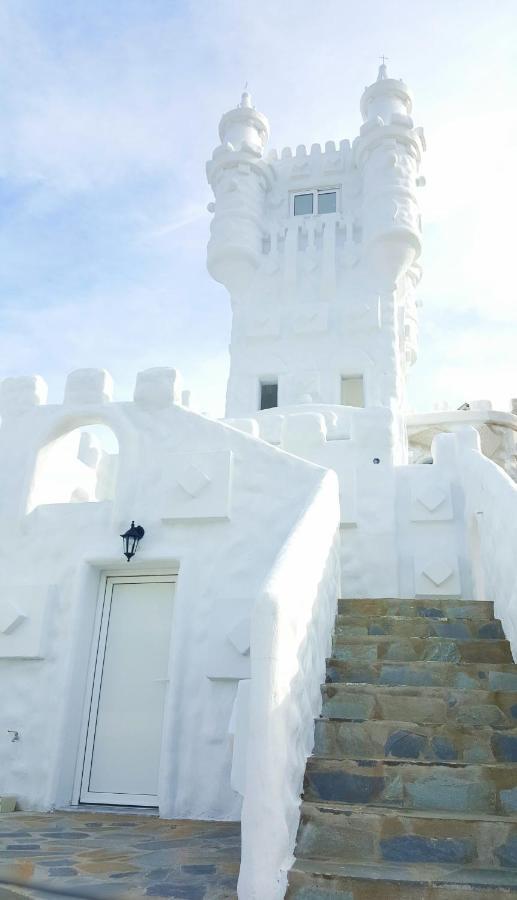 Snow White Castle Apartment Kiotari Bagian luar foto